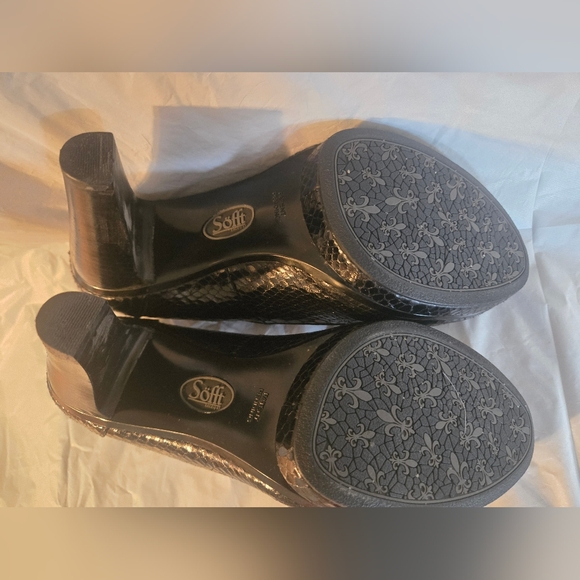 Söfft platform heels 👠 - Picture 3 of 5